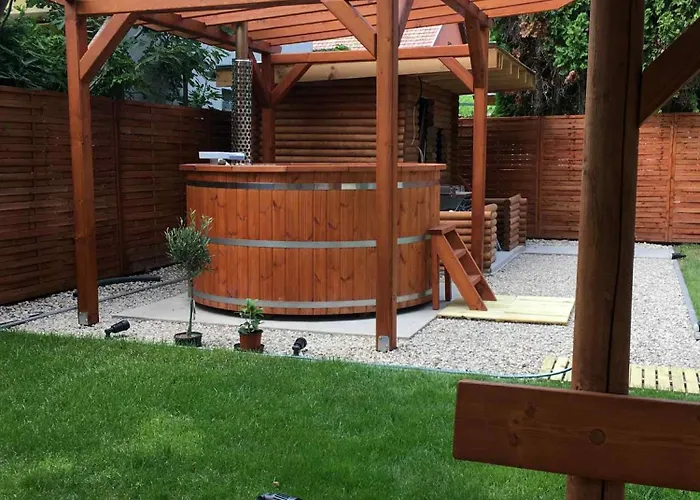 Arany Vendeghaz דירה זמראדי